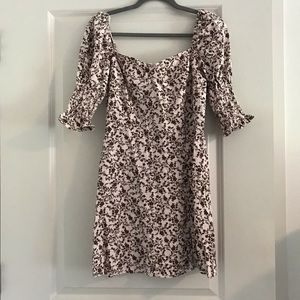 Last chance 🤗 NWT New Miami ruched light pink & brown floral mini dress size M